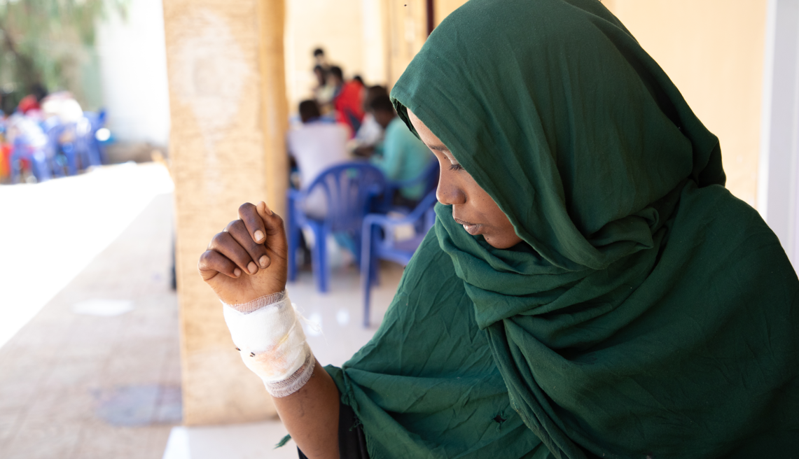 Halima* survived a deadly ordeal after crossing from Ethiopia to Somalia, trying to reach the Kingdom of Saudi Arabia in search of work. Photo: IOM 2023/Kaye Viray